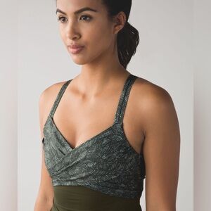 Lululemon Wrap It Up Tank Size 6
